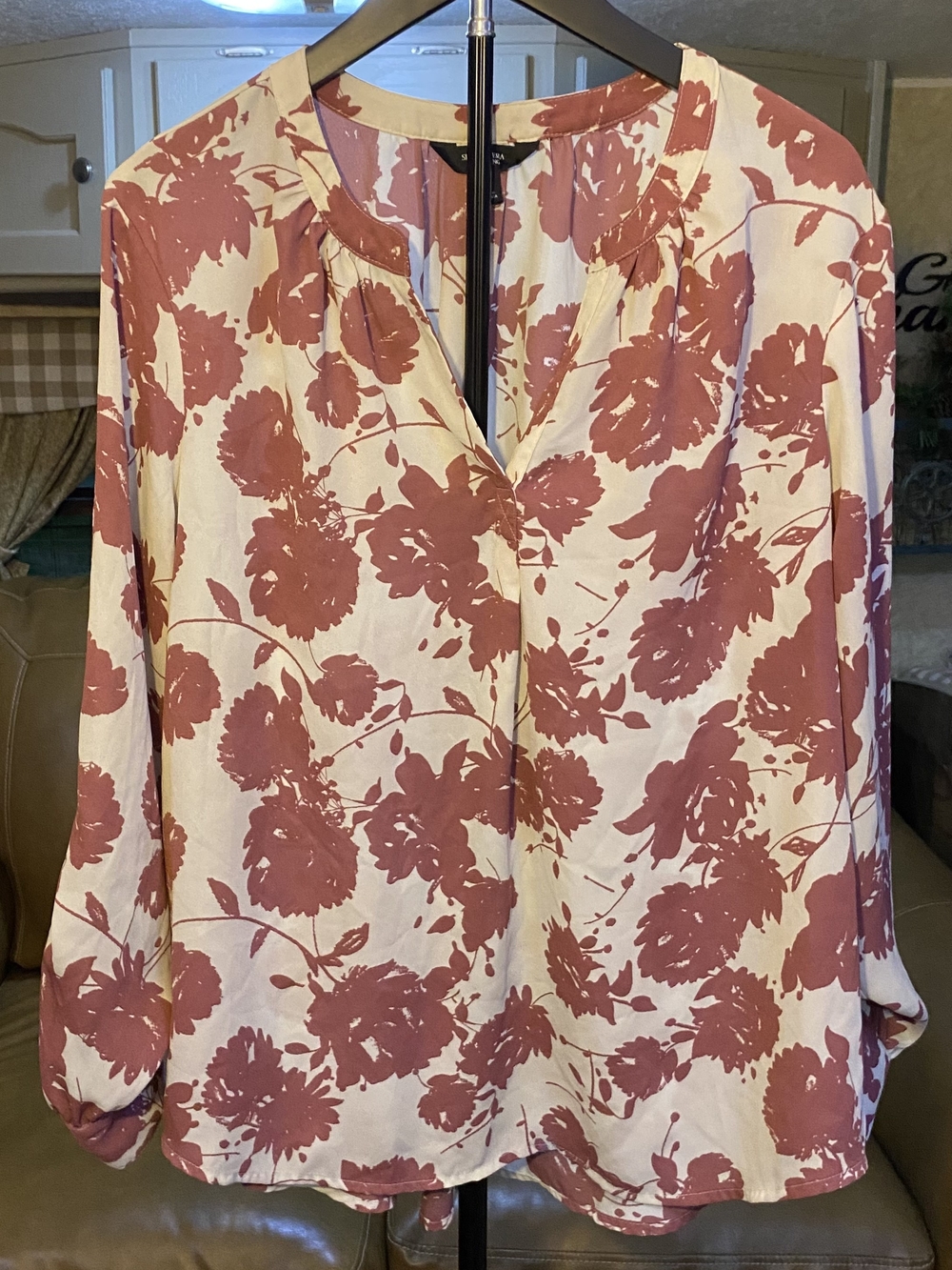 Simply Vera Vera Wang Cream Blouse with Dusty Rose Floral Print